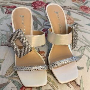 Betsey Johnson Cream and Silver Heels